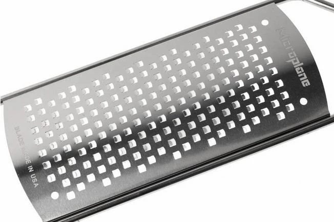 Microplane Professional Coarse Grater 4 Microplane Professional Coarse Grater - Image 2