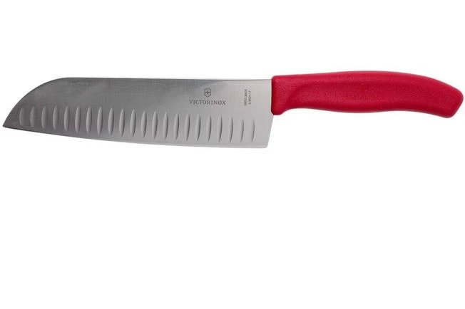 Victorinox SwissClassic 6.8521.17G Santoku With Dimples 17 Cm, Red 3 Victorinox SwissClassic 6.8521.17G Santoku With Dimples 17 Cm, Red