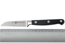 Zwilling J.A. Henckels Professional "S" Paring Knife 9 Cm (3") -Kitchen Knife Store ZW31020 090 04 zwilling professional s 31020 090 groentemes d4